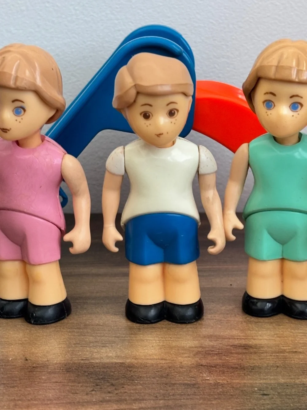 VINTAGE 1990's Little Tikes Dollhouse Family Figures LOT 5 Slide Mom Dad Kids